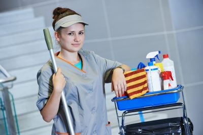 Thuê giúp việc nhà theo giờ có đáng đồng tiền bỏ ra?
