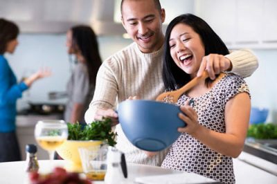 5 mẹo “dụ” chồng làm việc nhà hiệu quả