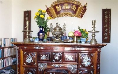Tránh những kiêng kỵ khi lau dọn bàn thờ để có thêm lộc trong năm mới