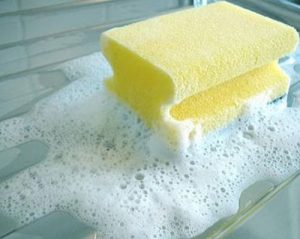 chọn miếng giẻ rửa chén tạo bọt nhiều