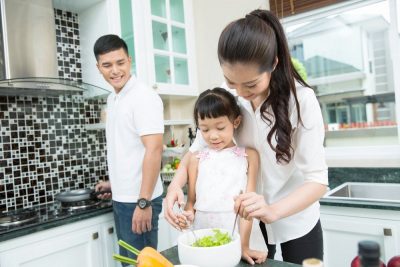 5 mẹo “dụ” chồng làm việc nhà hiệu quả