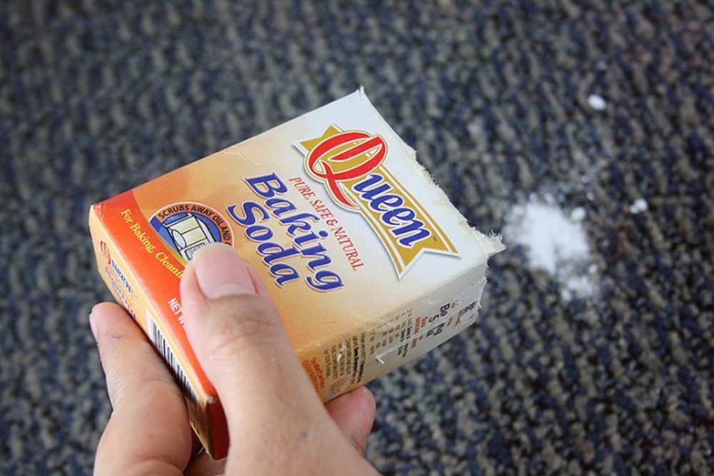 giat-tham-bang-baking-soda