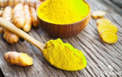 Bột nghệ và tinh bột nghệ cái nào tốt hơn để chăm sóc da?