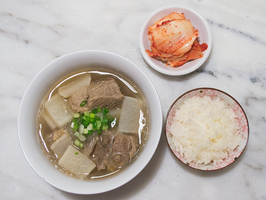 canh-suon-bo-ham-classic-korean-recipes