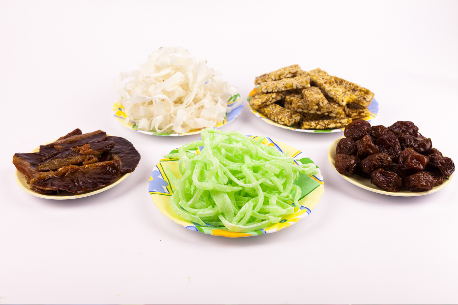 Mứt dừa thơm ngon nhiều màu